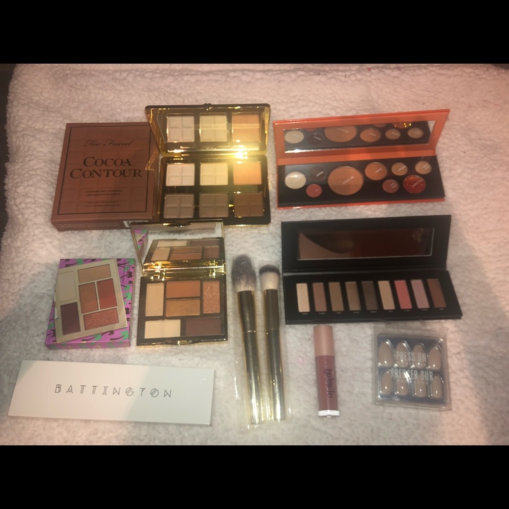 Make up Bundles (What you see is what you get)